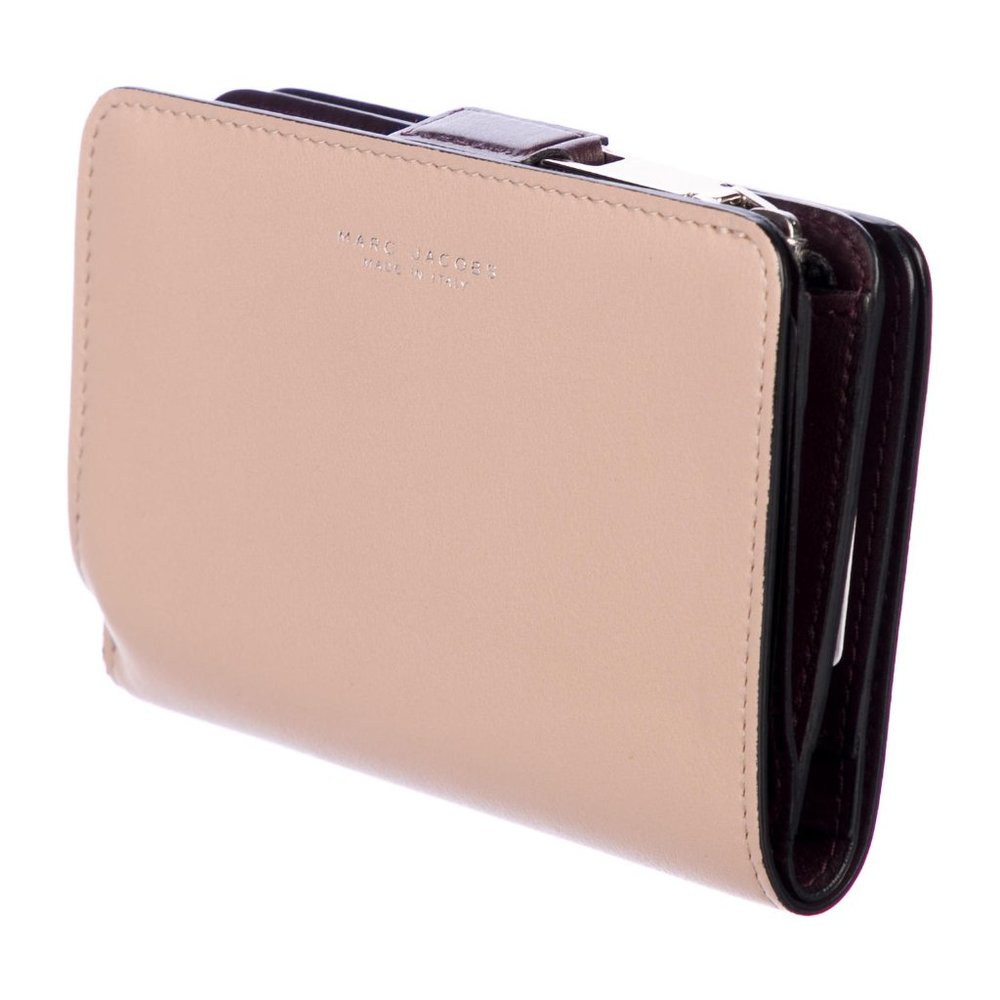 NWOT Marc Jacobs BiColor Compact Wallet